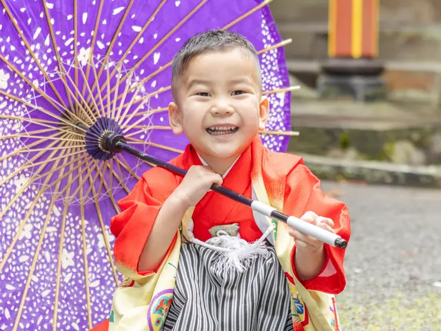 和傘(紅・蒼)・紙風船・万華鏡などの撮影アイテムレンタル無料!PayPay対応!