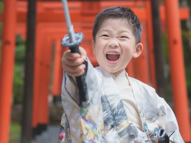 自然な笑顔を夫婦で撮影!和傘など小物は全て無料、人見知りさんも素敵な笑顔で♪