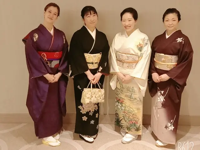 【写真館経験含め着付歴20年】所作の不安なくお出掛けできます。