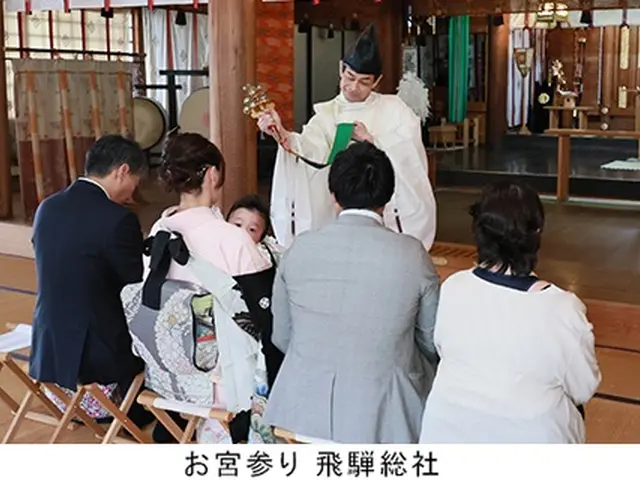 【飛騨高山限定】高山市内の神社で、お宮参りの出張撮影