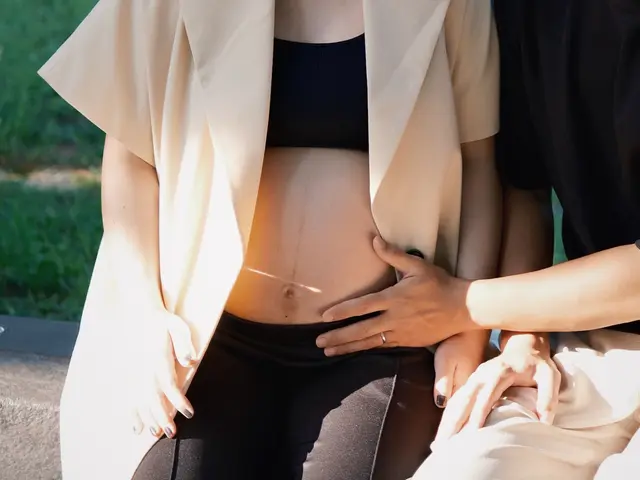 【丁寧に寄り添う撮影◎】温かいモダンなお写真で、赤ちゃんを迎える記念撮影を!