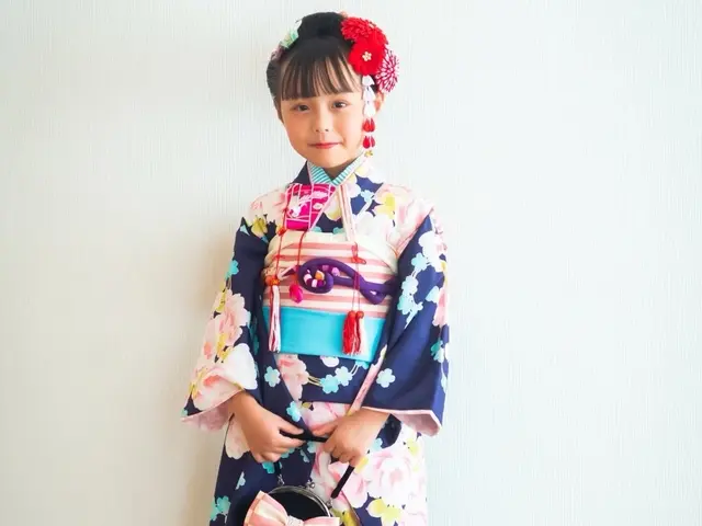 フリーで活躍中のカメラマンが撮影!ヘア+ポイントメイク+着付け+レンタル着物付き