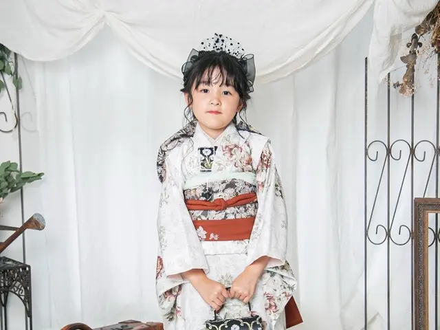 フリーで活躍中のカメラマンが撮影!ヘア+ポイントメイク+着付け+レンタル着物付き