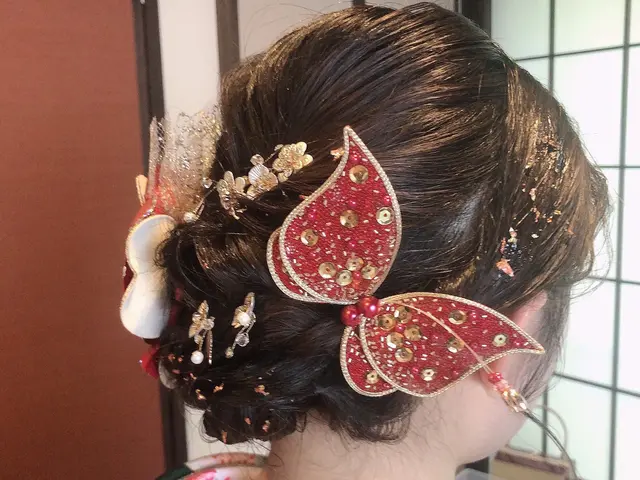 業歴10年◎早朝料金や交通費なし◎料金内簡単ヘアセット