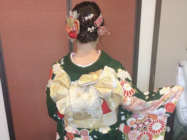 業歴10年◎早朝料金や交通費なし◎料金内簡単ヘアセット