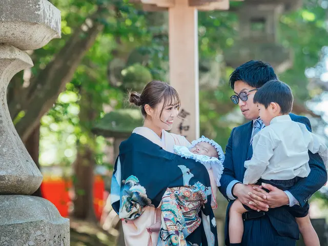 家族の人生の記録として、心に残る特別な写真を撮影いたします!100日祝い対応!