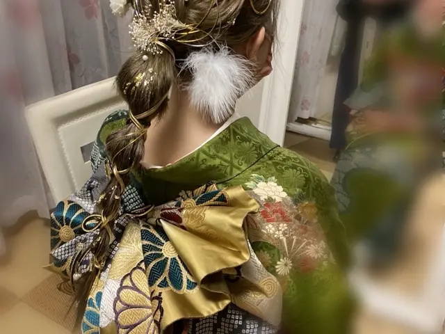 <1級着付け免許>着崩れしないお着付けを致します。ヘアセット込みの料金です。