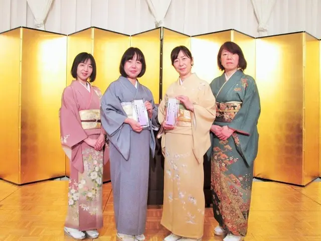 《講師歴18年》◇車いす着付け師認定資格有り◇綺麗で着心地の良い着付け