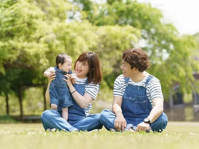 自然な笑顔のお写真を飾ってください!→男女の子育経験有・延長無料・美肌レタッチ付