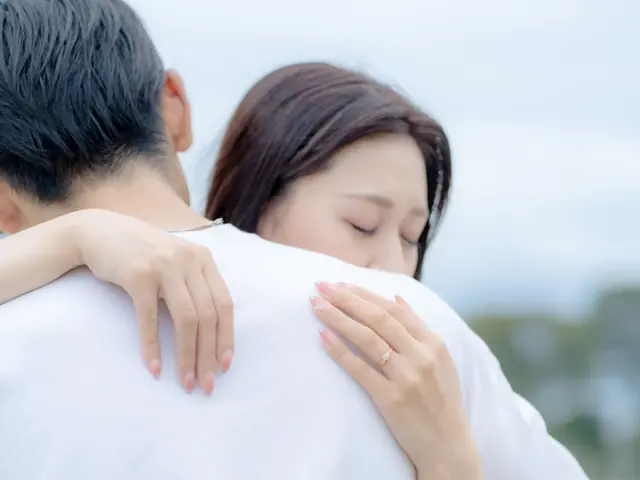 素敵な想い出を撮影!婚約や誕生日などシーンに合わせてポージングもご提案致します。
