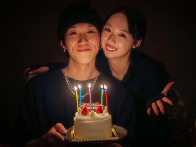 素敵な想い出を撮影!婚約や誕生日などシーンに合わせてポージングもご提案致します。