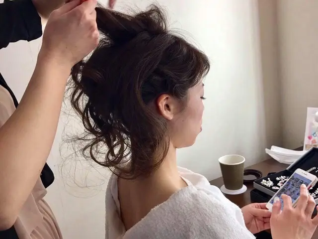 福岡エリア対応◎美容師歴33年ヘアメイク着付け。ブライダル成人式前撮りおよばれ