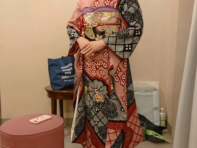 経験豊富なベテラン着付師たちがお伺いします♪先ずは日程のお問い合わせからどうぞ…