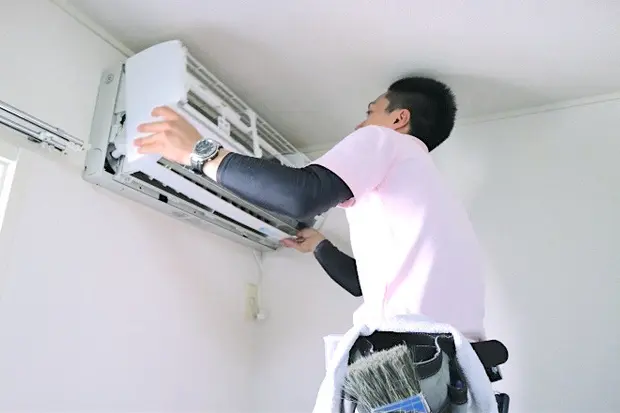 プロのエアコンクリーニング