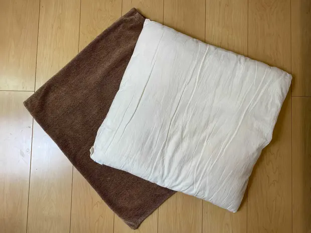 カバーを外した座布団