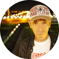 《DJプレイによるパフォーマンス》事前にしっかりヒアリング！雰囲気にあう音楽♪