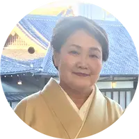 早朝着付けもご相談下さい。お子様も見ながらご自身のお支度、お時間も節約できます。