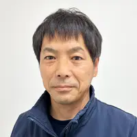 キズ、穴、凹みの補修はお任せください。木質系の床、枠、扉を丁寧な作業で修復します
