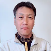 カーポート清掃します。リフォーム業なのでトユの汚れや修理なども対応しています。