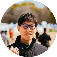 子育て経験者カメラマンが丁寧に寄り添う、思い出を彩る出張撮影サービス