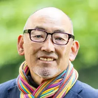 タキシードにて列席します。