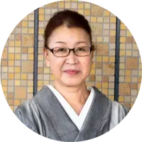 卒業袴・訪問着など、相模原からご自宅や会場に出張してお着付けします！ヘアセット可