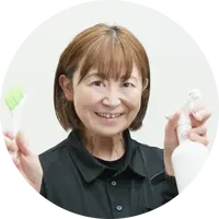 【墓地清掃士が対応】女性オーナーのお墓参り代行｜心を込めて丁寧に