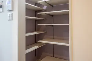 可動棚のDIYを初心者でもできる方法で紹介！よくある失敗例も