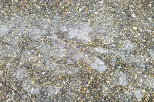 気になる防草シートの水はけは？水たまりの原因と対処法