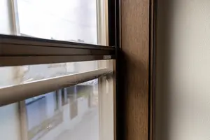 網戸に隙間が！網戸に隙間ができる3つの原因と自分で調整する方法