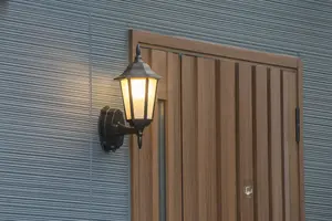 玄関をおしゃれに！魅力的な門灯・玄関灯の種類と選び方