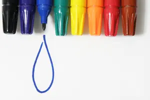 壁紙の油性ペンを重曹で落とす方法 | 重曹以外の落とし方も