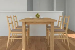 テーブルの表面がボコボコ！DIY可能な素材とカンタン修理方法とは