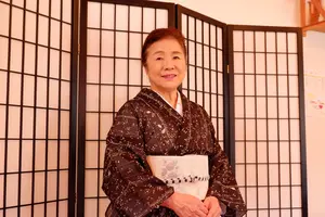 作業は常にテキパキと。着心地のいい着付けをして、お客様に喜んでもらいたいです。｜おがわきもの礼法学院　小川さん（出張着付け）