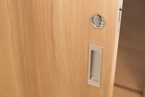 引き戸の開けにくい時の原因と自分でできる対処法をご紹介