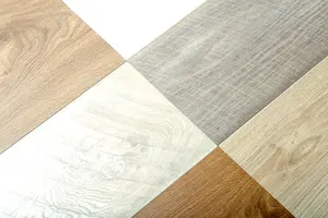 不要になったフロアタイルの捨て方は？ 廃棄方法や張り替えについて解説