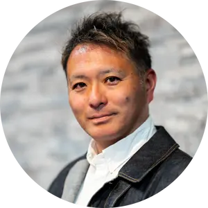 業界歴48年・年間修理600台の実績でディーラー品質をベストな価格でお届け