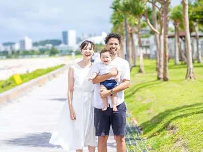 『愛のある楽しいお写真を！』平日は事前問合せ下さい！成人式の造花レンタルあり！