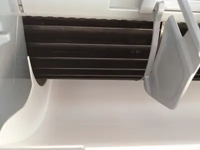 【損害保険加入済◎】誠実をモットーにエアコンクリーニング清掃がガンバリます！