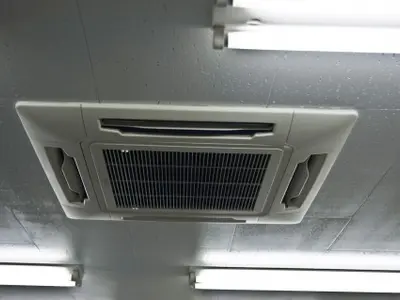 インボイス対応・複数割引・損保加入・職歴３５年・女性同行！【天井埋込・吊下型】