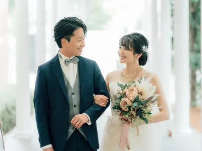 幸せな瞬間を確かにおさめます。レタッチ後納品。前後撮り、二次会のみもOK!