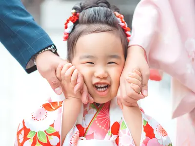 一度きりの楽しい七五三に^_^和傘・紙風船などをご用意。季節感も取り入れながら♪