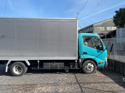 予約受付中！2〜3人作業。分別不要！エアコン外し無料、重い荷物もお任せてください