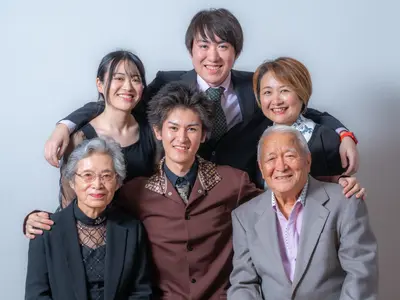 25年以上の経験と1000件以上の実績！子供好きの店長による家族写真撮影