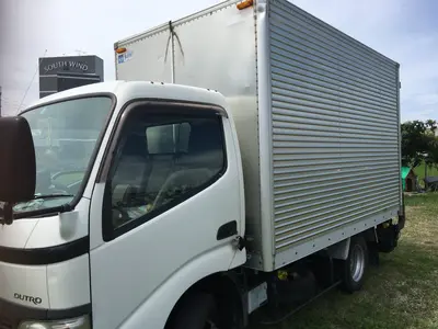 2t箱型トラック半車積み放題（平型トラックと同等）対応地域外からの依頼も相談可能