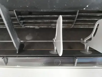 基本的な分解洗浄で見えない場所のカビもしっかり落とします！