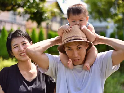 写真館のような撮影ではなく、日常の延長が素敵に映る様な味わいある一枚を撮影します