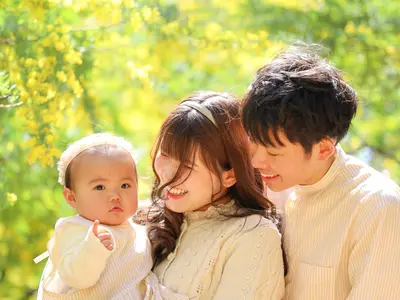 あなただけのオリジナル筆文字デザインと自然な笑顔を撮った専属カメラマンサービス