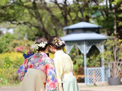 あなただけのオリジナル筆文字デザインと自然な笑顔を撮った専属カメラマンサービス