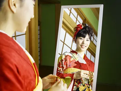 大切な瞬間を確かな技術で。安心価格。レタッチ後納品。スライドショー無料。